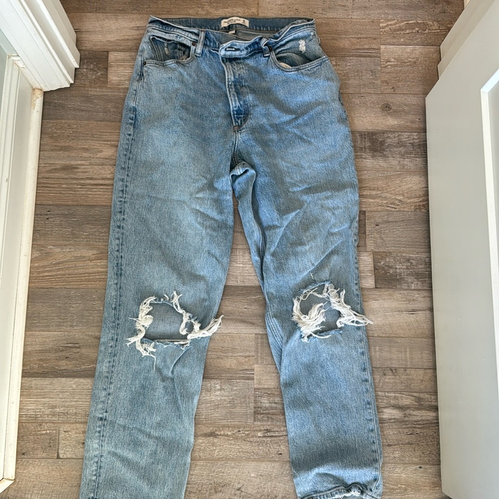 ‼️SOLD‼️ Abercrombie jeans